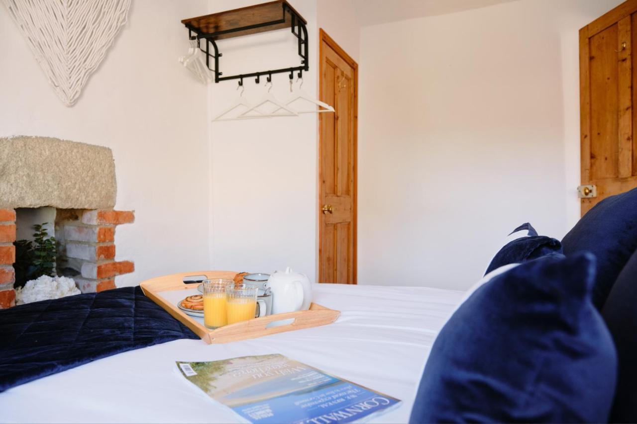 Finest Retreats - Scallop Cottage Porthleven Exterior photo